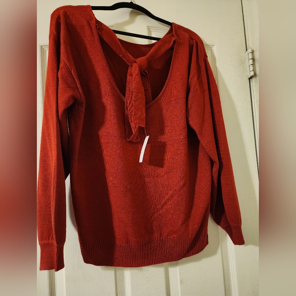 Brand New New York & Company Women's Red Open Back Sweater Size L